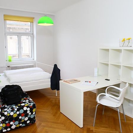 Hostel & Guesthouse Kaiser 23 เวียนนา ห้อง รูปภาพ