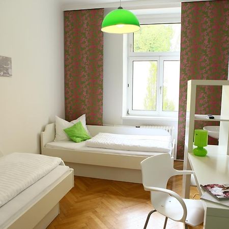 Hostel & Guesthouse Kaiser 23 เวียนนา ห้อง รูปภาพ