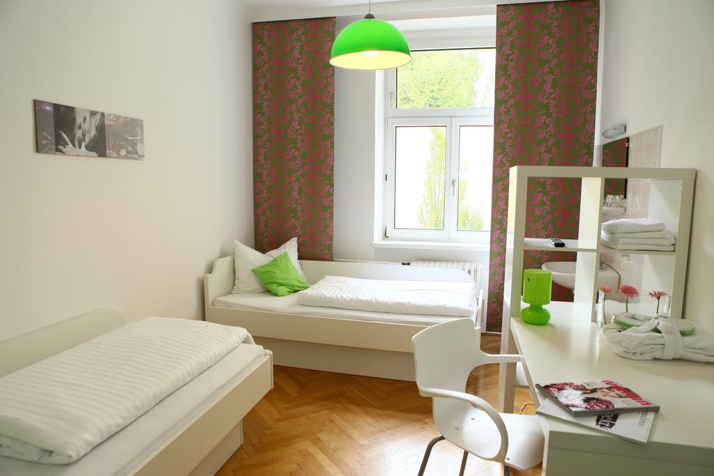 Hostel & Guesthouse Kaiser 23 เวียนนา ห้อง รูปภาพ