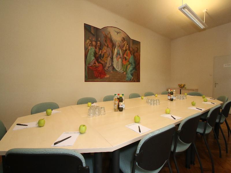 Hostel & Guesthouse Kaiser 23 เวียนนา ภายนอก รูปภาพ