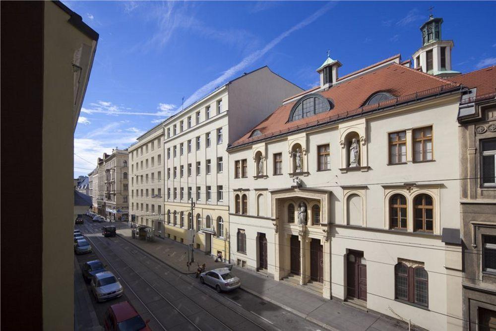 Hostel & Guesthouse Kaiser 23 เวียนนา ภายนอก รูปภาพ